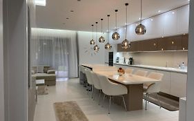 Amira Apartman & Wellness
